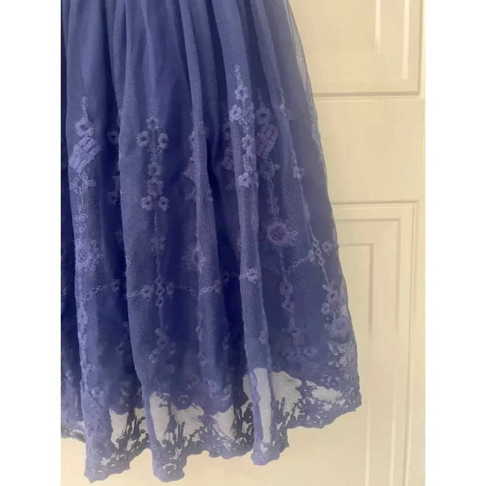 art class navy lace